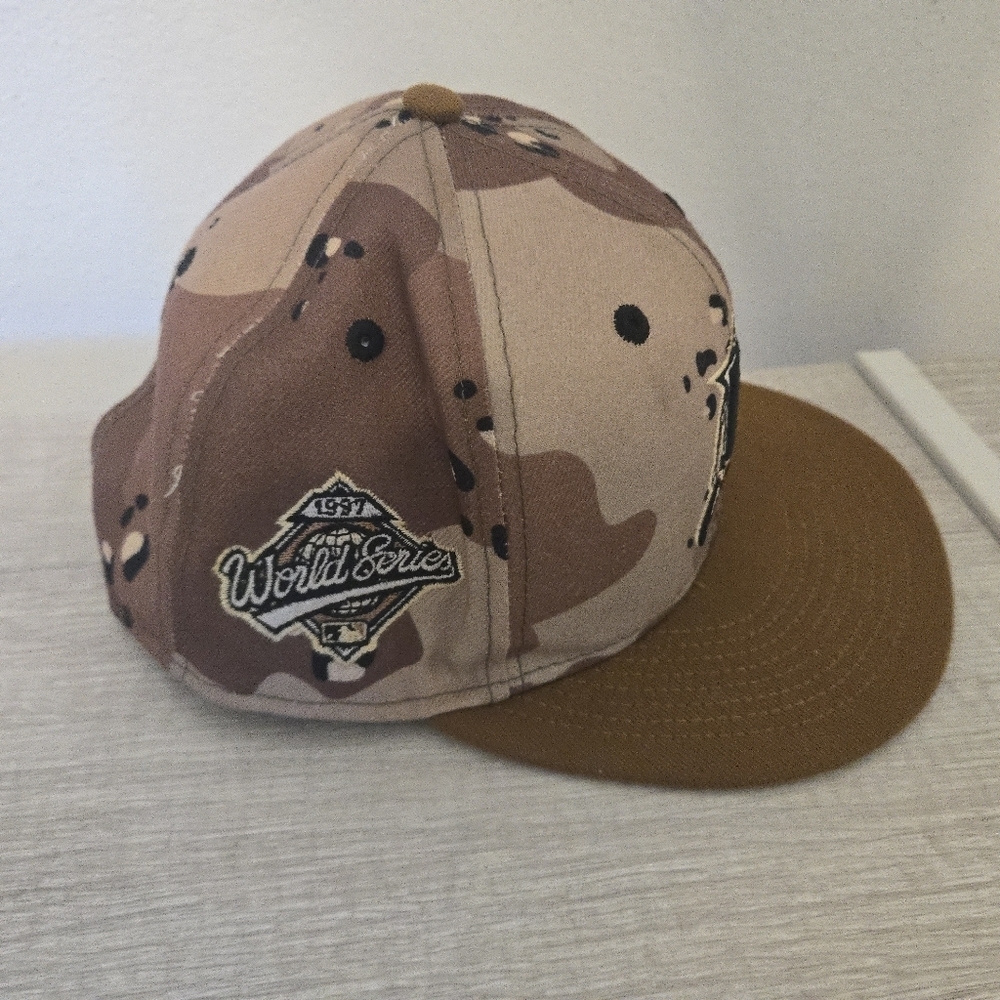 New Era 59Fifty Florida Marlins Duck Camo 1997 World Series Fitted Hat One Size - Picture 2 of 7